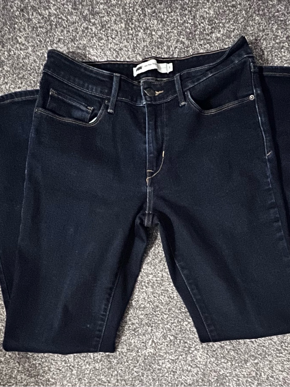 Levi's Women’s Mid Rise Skinny Jeans
